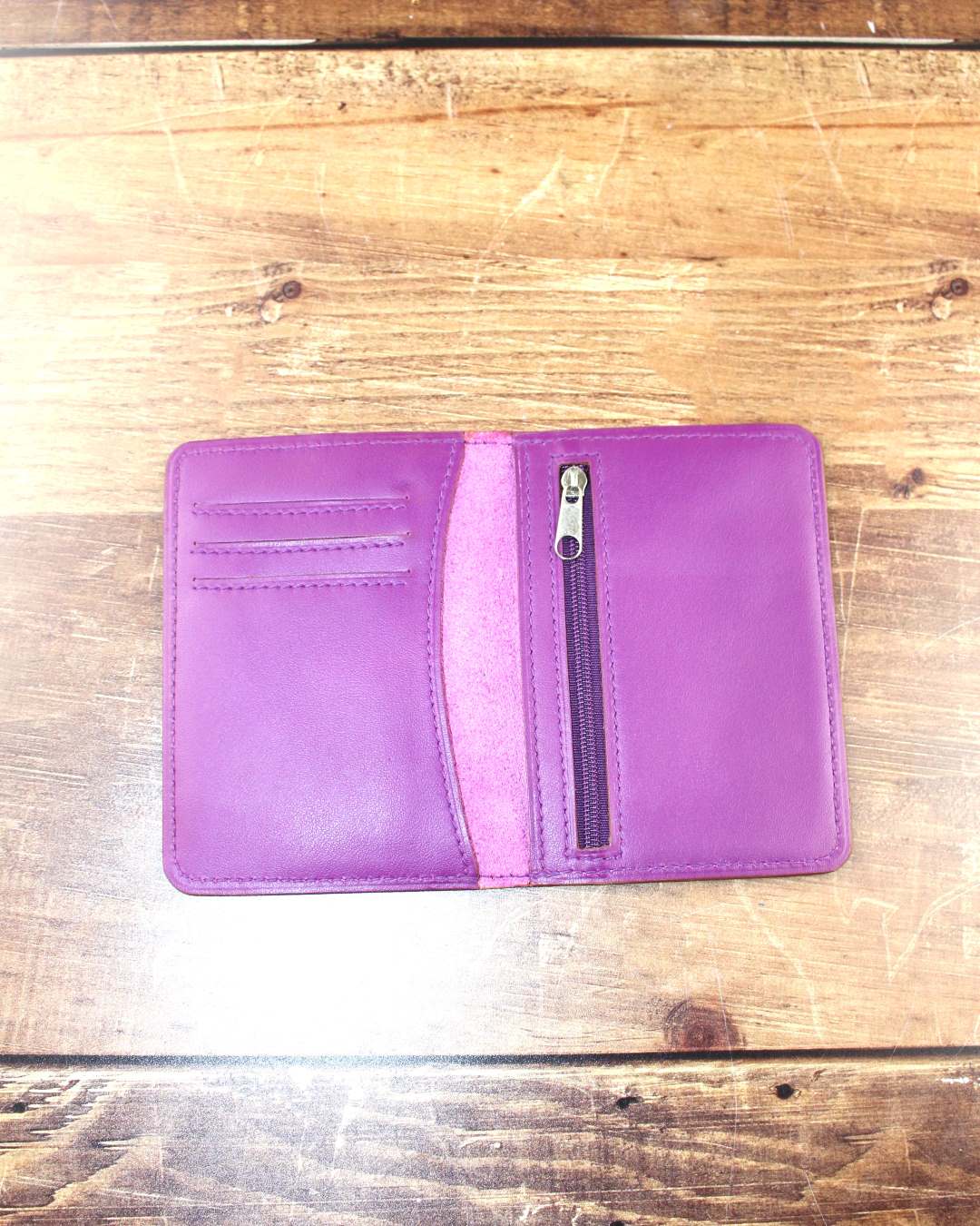 Porte-cartes-bancaire-et-monnaie-en-cuir-violet - Copie Porte cartes bancaire et monnaie : en cuir violet