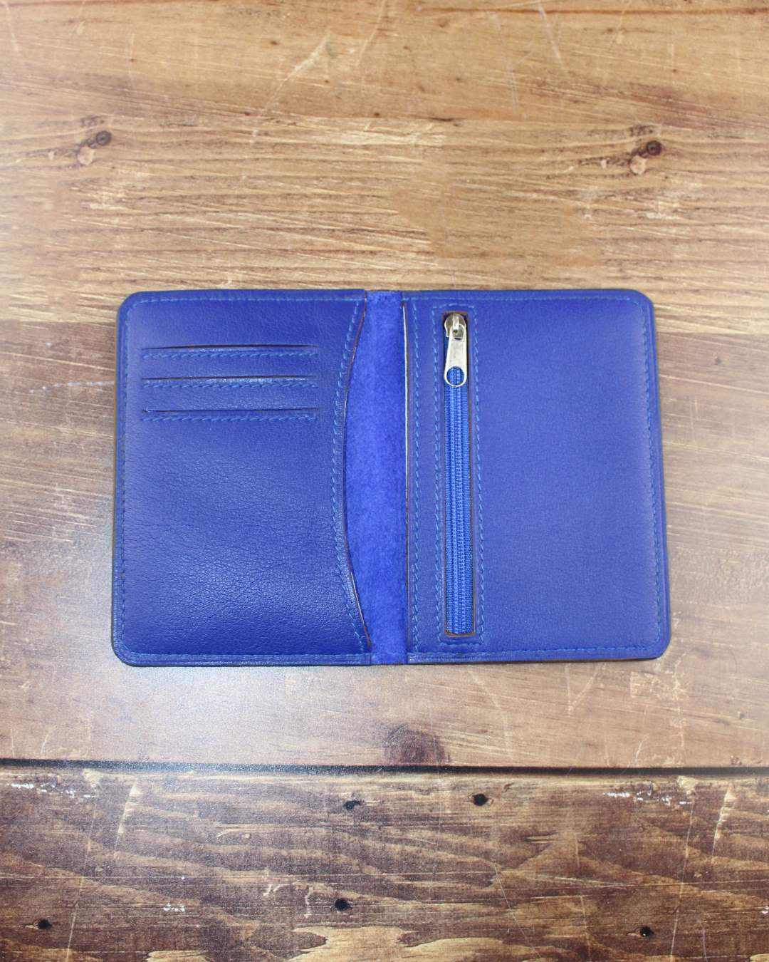 Porte-cartes-et-monnaie-pour-femme-bleu-azulon-en-cuir Porte cartes et monnaie : pour femme en cuir bleu azulon