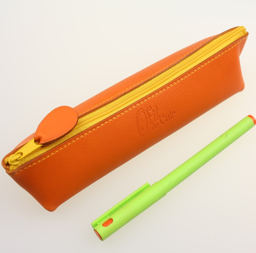 Trousse-stylos-sac-main-maroquinerie-ofilducuir-cuir-orange Trousse stylos maquillage cuir maroquinerie Lyon orange