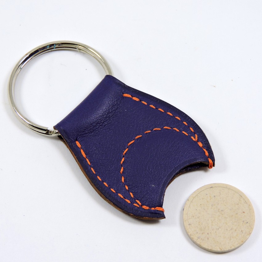 porte-clef-jeton-caddie-cuir-maroquinerie-Lyon-bleu-marine-ofilducuir-accessoire Porte clef cuir jeton caddie bois maroquinerie Lyon bleu marine