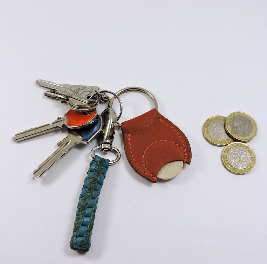 porte-clef-jeton-caddie-cuir-maroquinerie-Lyon-fauve-ofilducuir Porte clef cuir jeton caddie bois maroquinerie Lyon fauve