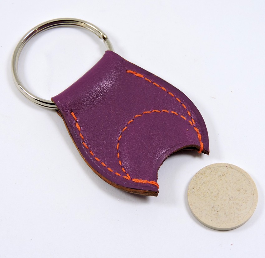 Porte clef cuir jeton caddie bois accessoire maroquinerie Lyon violet