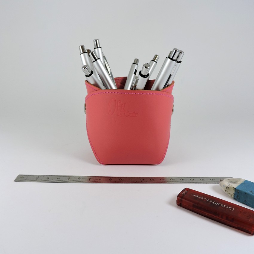 pot-crayon-cuir-ofilducuir-maroquinerie-lyon-rose pot-crayon-cuir-ofilducuir-maroquinerie-lyon-rose pâle