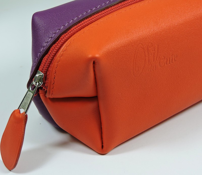 Trousse carrée stylos crayons école maroquinerie Lyon cuir violet rouge orangé