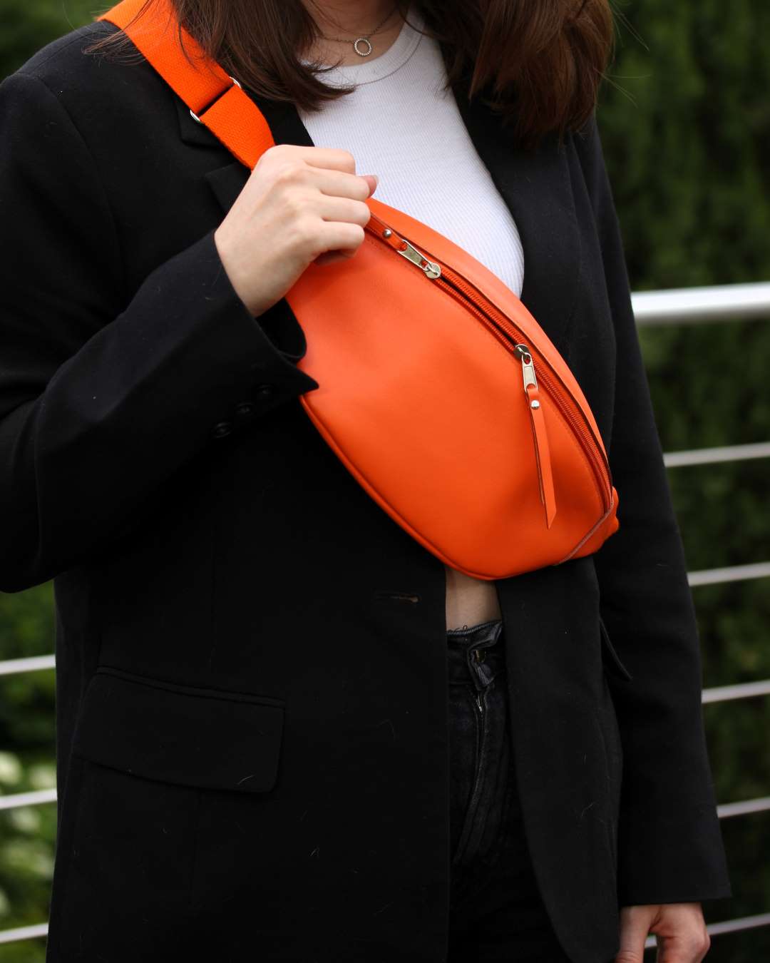 Sac-banane-cuir-ofilducuir-orange-mornant-lyon Sac banane en cuir souple orange ofilducuir fait main