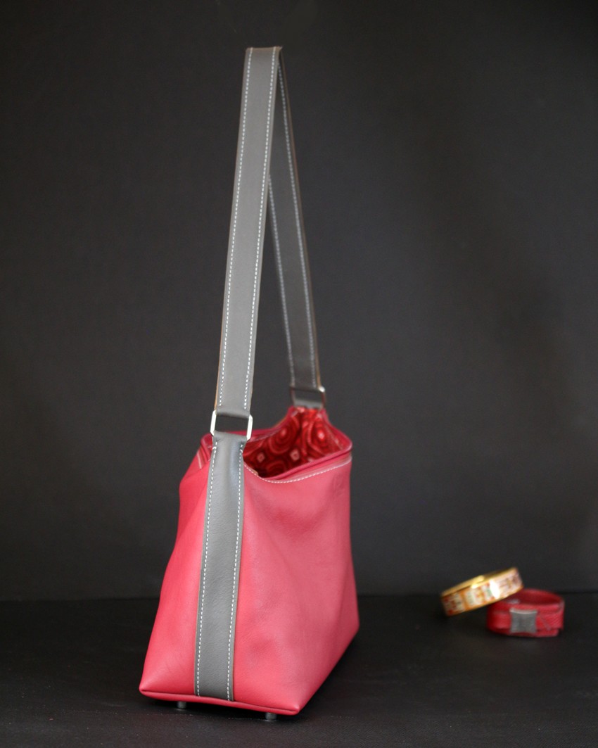 Sac main baguette cuir bordeaux maroquinerie Lyon