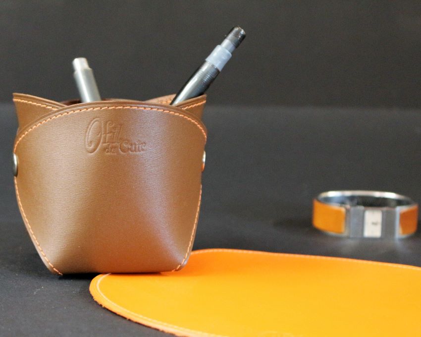 pot-crayon-cuir-marron-ofilducuir1 Pot crayons cuir marron accessoires ofilducuir