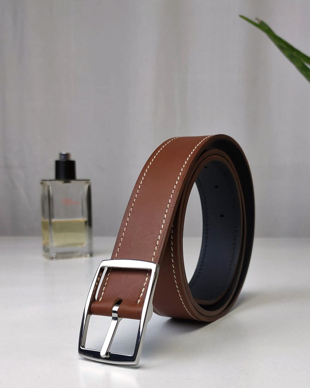 Ceinture-cuir-camel-doublee-reversible-lyon-ofilducuir Ceinture réversible femme en cuir doublé cousue bi colore fabriquée à la main en France