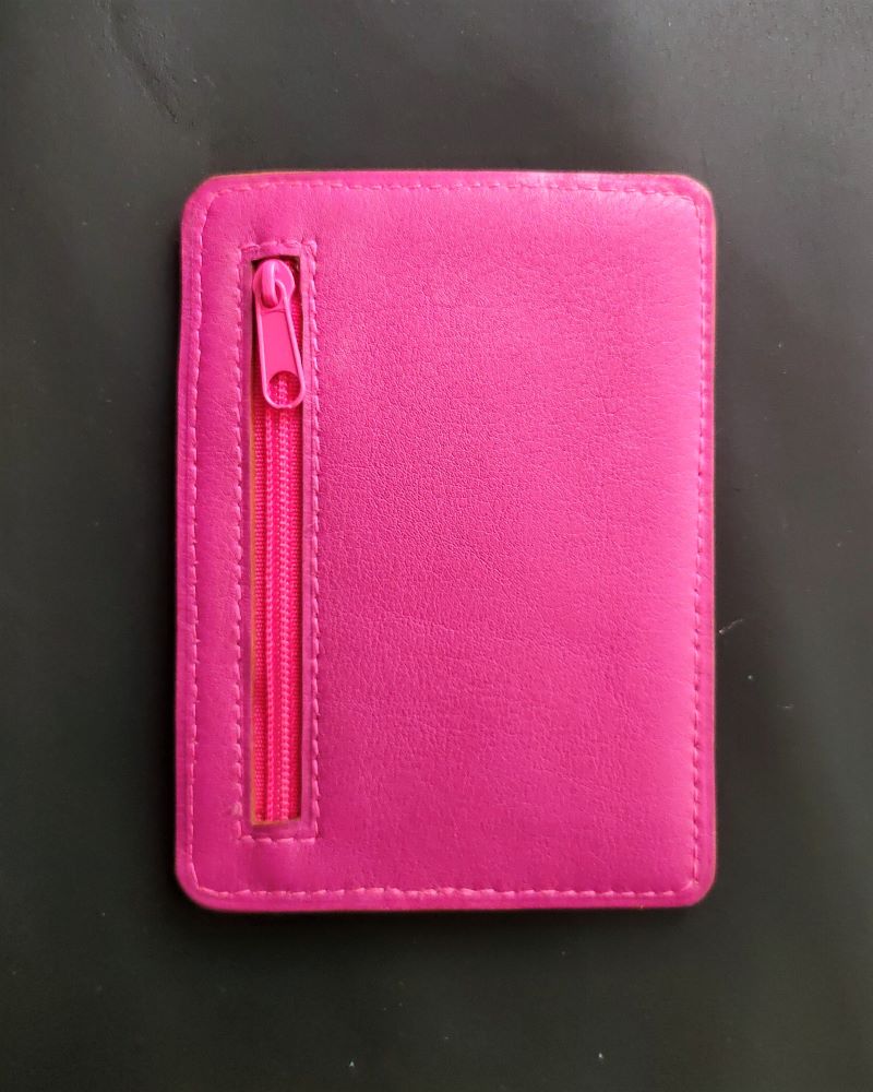 Porte-carte-portefeuille-cuir-rose-accessoires-maroquinerie-lyon-mornant-ofilducuir Porte cartes bancaire et carte d'identité en cuir rose ton sur ton maroquinerie artisanale française Lyon