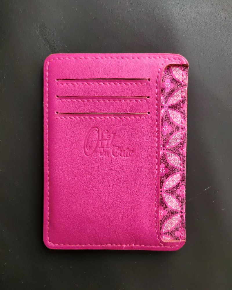 Porte-carte-portefeuille-cuir-rose-accessoires-maroquinerie-lyon-ofilducuir Porte cartes bancaire et carte d'identité en cuir rose maroquinerie artisanale française Lyon