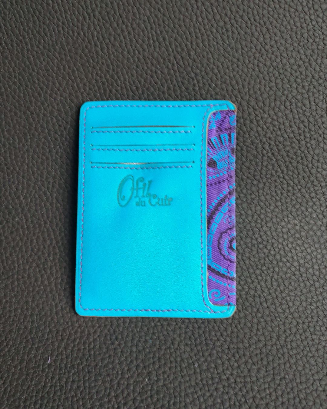 porte-carte-portefeuille-cuir-bleu-lyon-ofilducuir Porte carte ultra fin un portefeuille minimalisme en cuir bleu et tissu africain