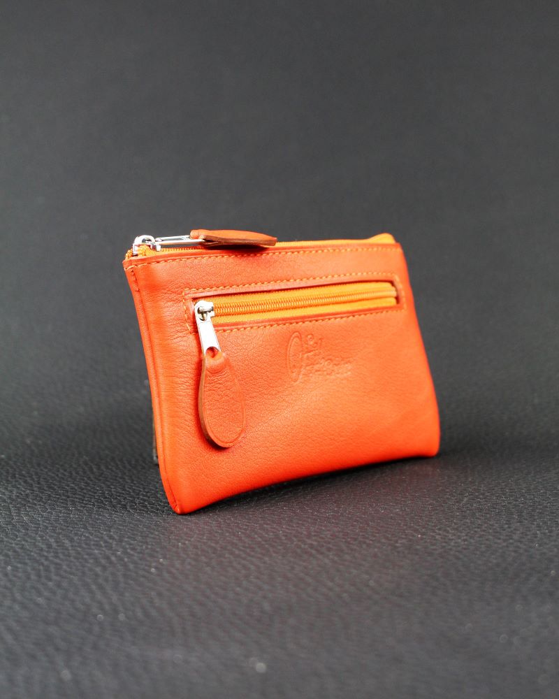 Pochette-porte-monnaie-cuir-rouge-orange-ofilducuir Porte monnaie en cuir orange avec deux poches doublées en tissus africain et zip orange