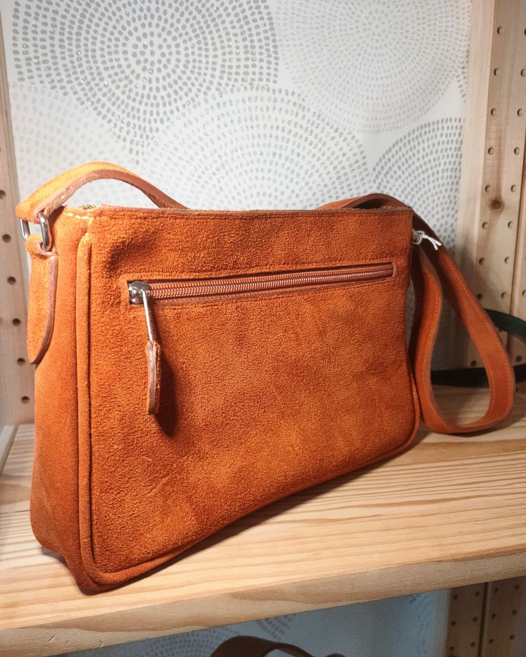Sac-main-vintage-orange-maroquinerie-lyon-femme-ofilducuir Sac à main vintage en cuir de fabrication à la main