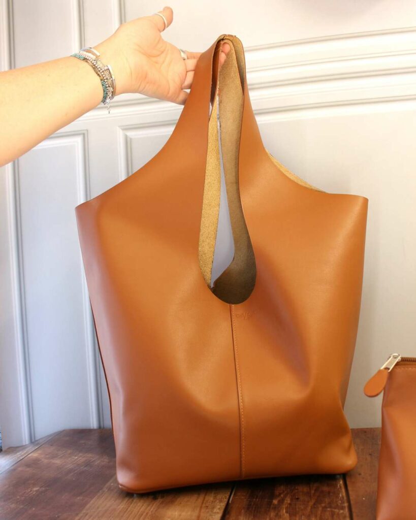 Sac cabas en cuir Camel lisse et souple