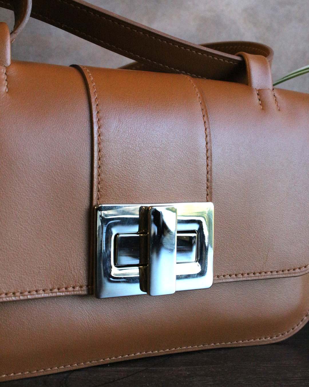 Petit-sac-a-main-en-cuir-de-soiree Petit sac à main en cuir pour la journée ou les soirée